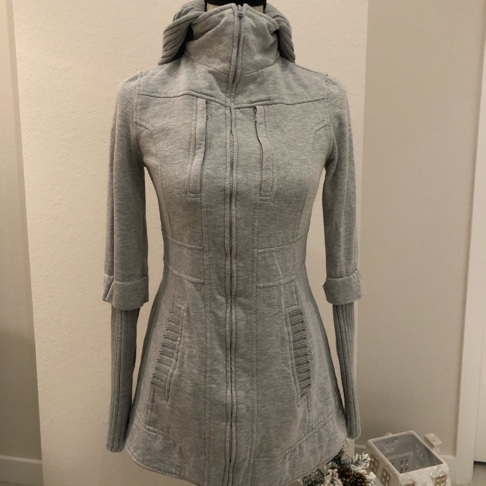 Gray zip up sweater with detachable hood